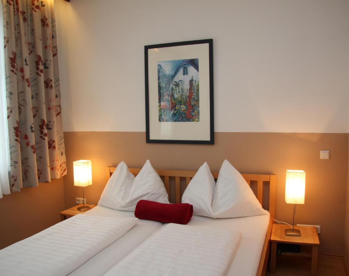 קלוסטרניובורג Hotel Pension Alte Muehle מראה חיצוני תמונה