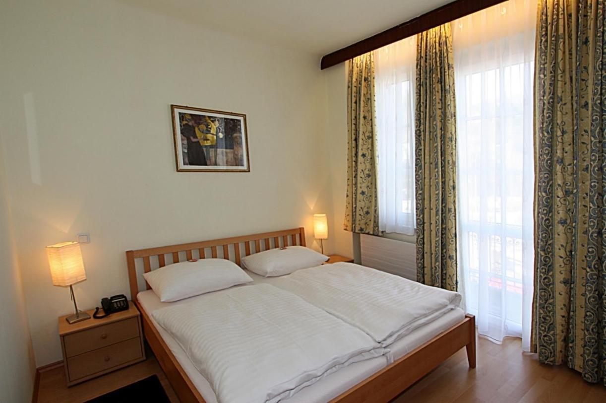קלוסטרניובורג Hotel Pension Alte Muehle מראה חיצוני תמונה